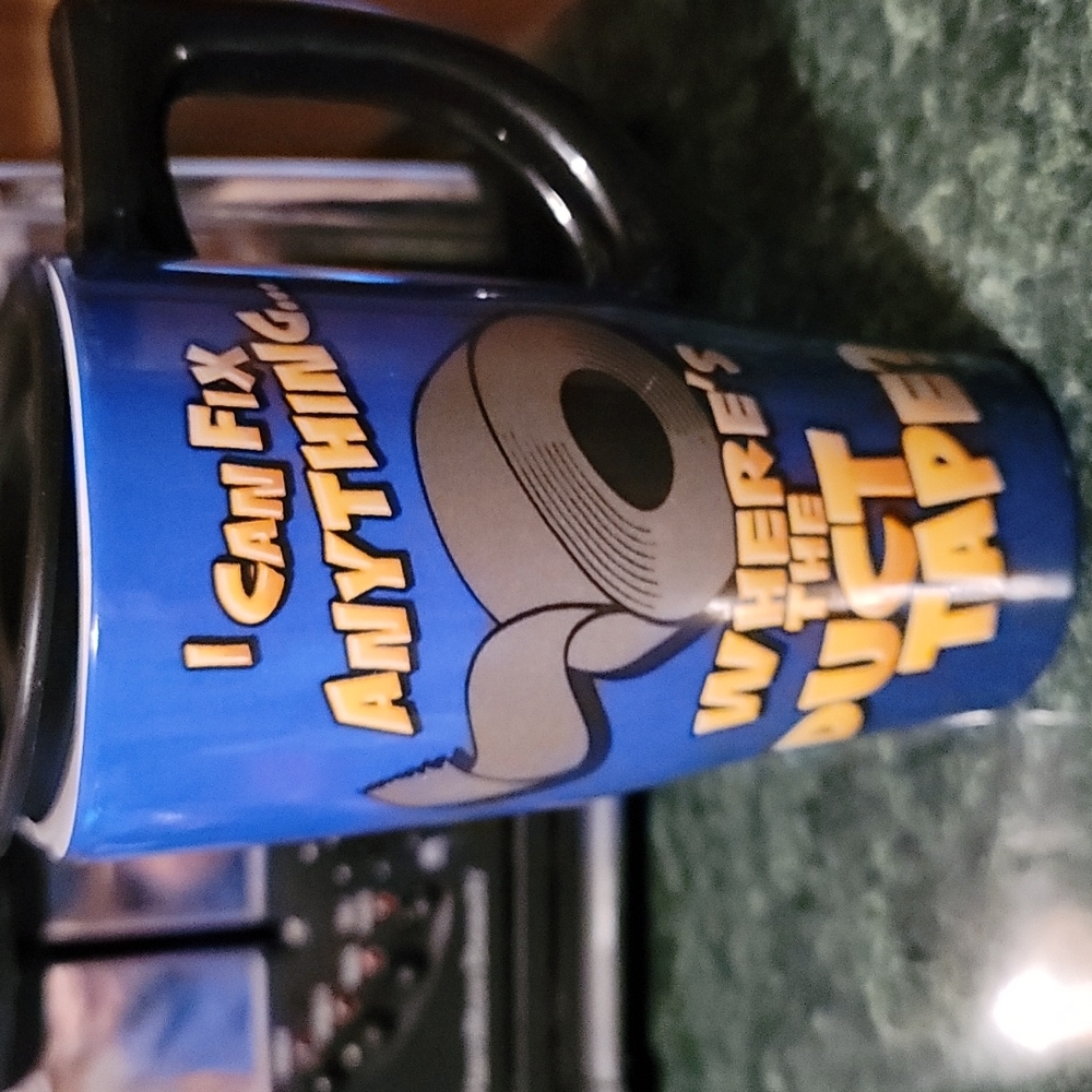 Cup with lid - Picture 6 of 7